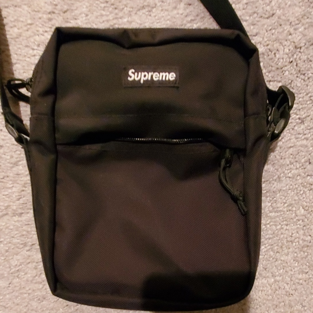 Supreme messenger bag